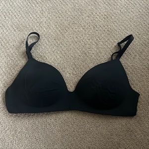 Victoria Secret, 32DD, Tshirt Everyday Wireless Bra, comfortable